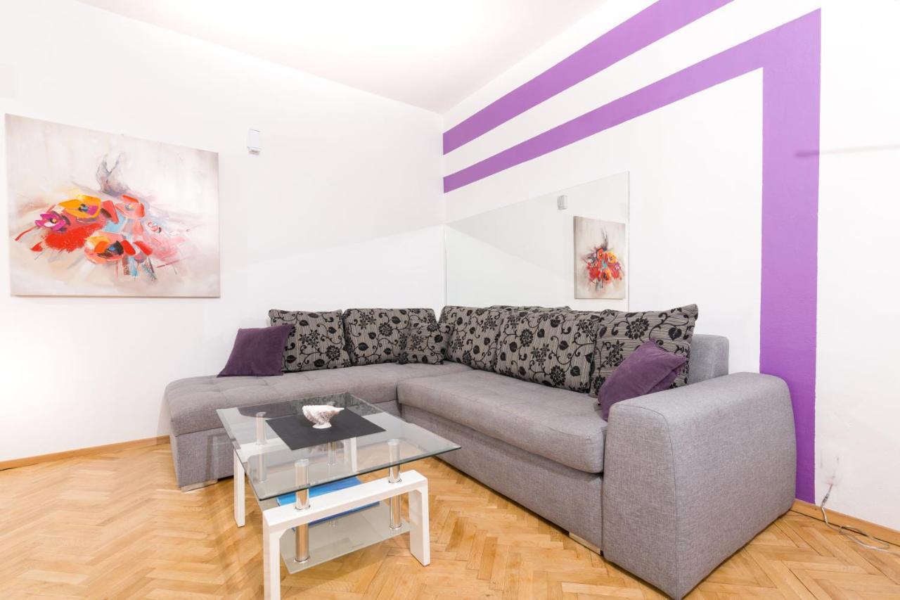 Apartments Dobronic Йелса Екстериор снимка