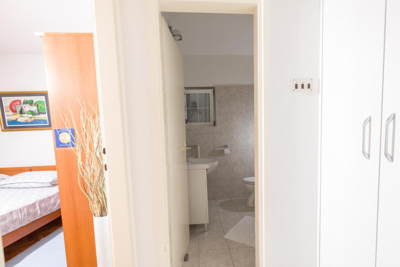 Apartments Dobronic Йелса Екстериор снимка