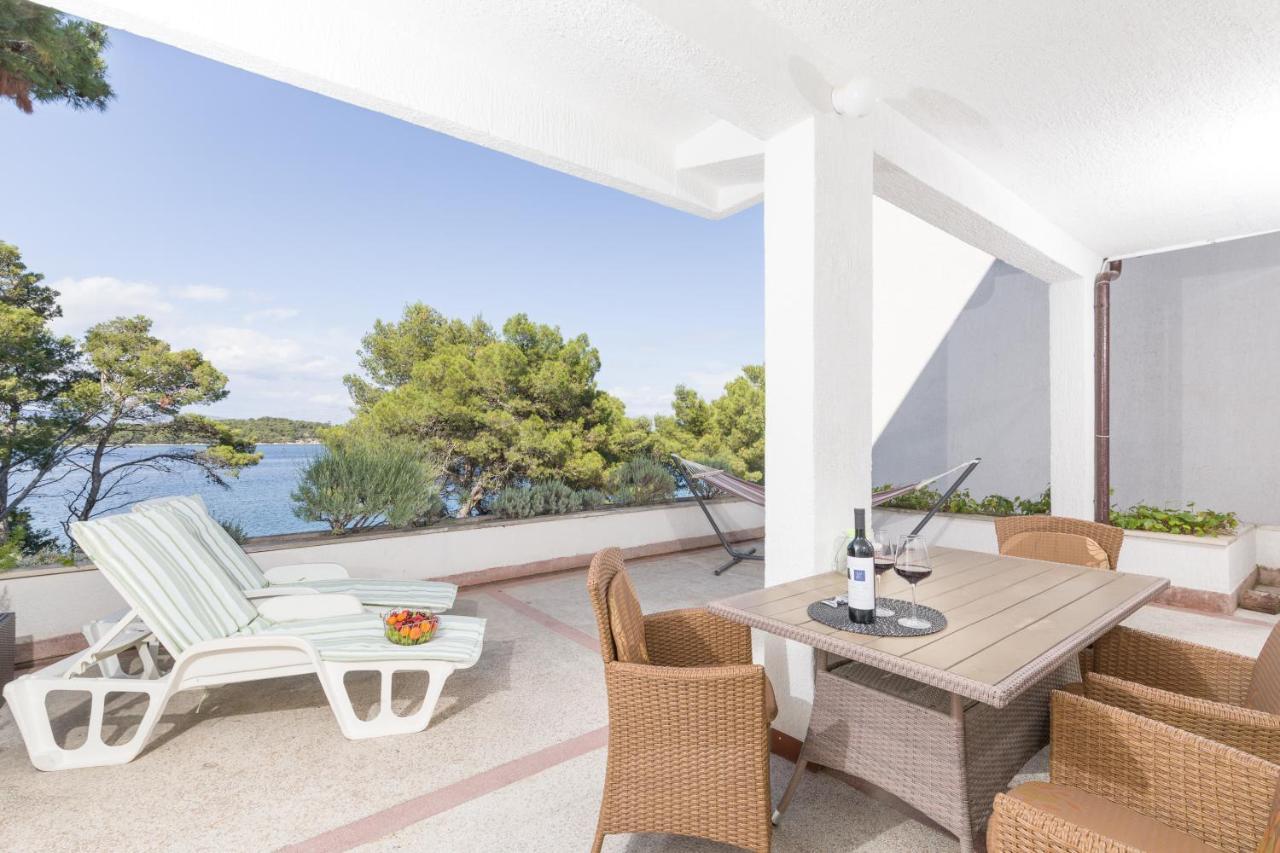 Apartments Dobronic Йелса Екстериор снимка
