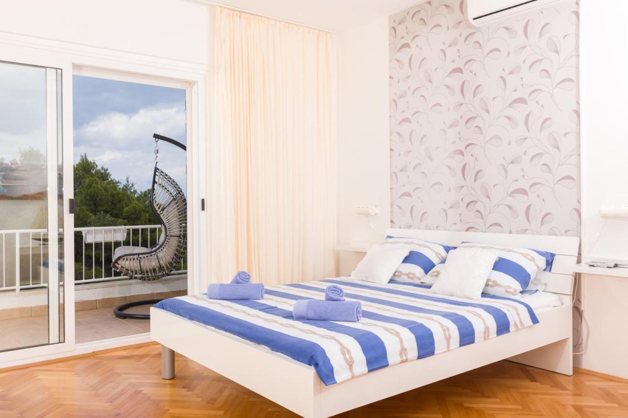 Apartments Dobronic Йелса Екстериор снимка