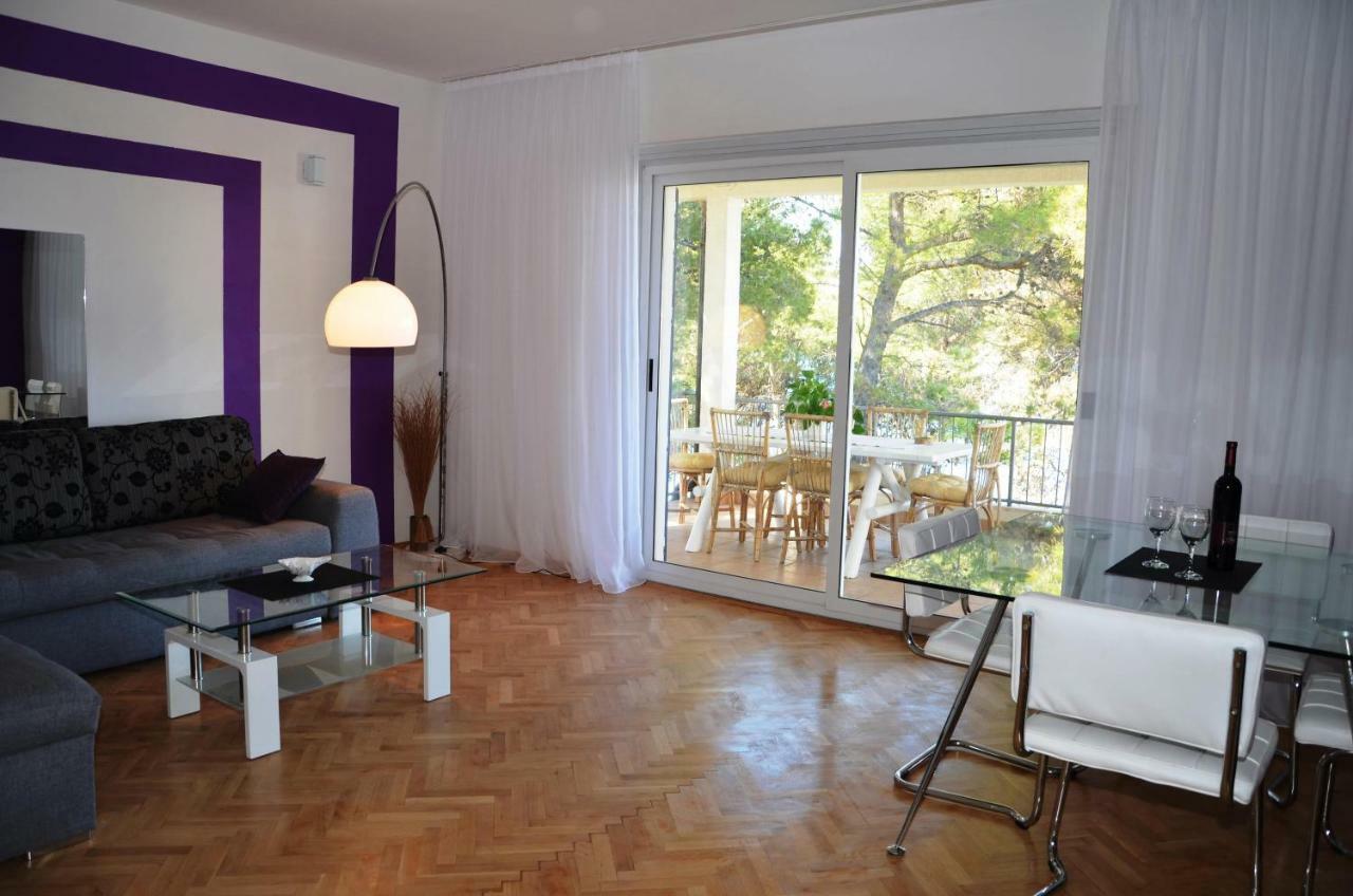 Apartments Dobronic Йелса Екстериор снимка